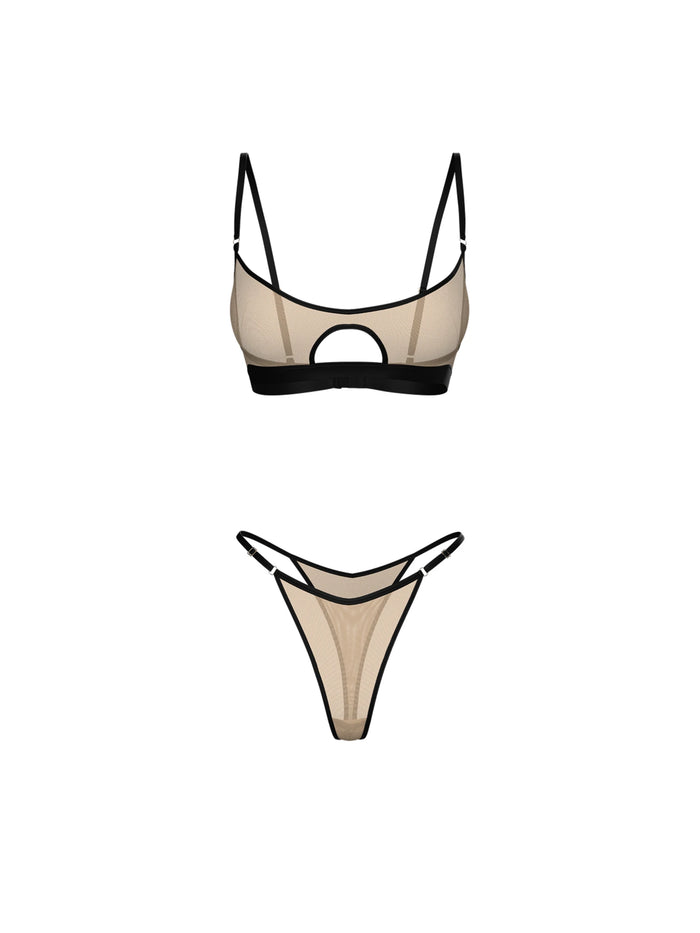 BARDOT SET IN NUDE